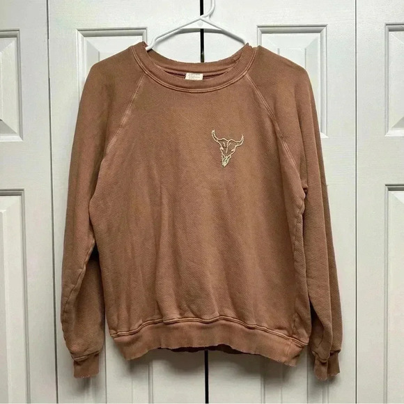 I.S.M.B.S Dreamer Crew Neck Sweatshirt Western Bull Brown Tan Women’s Size Small - Picture 1 of 10